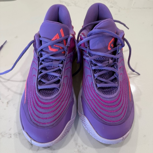 Nike Zoom Freak 4 men’s 8 black raspberry basketball running walking sneakers - Picture 6 of 7